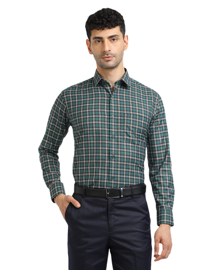 Model wearing Clarke Gable's Green With White Checked Formal Shirt in a casual setting
