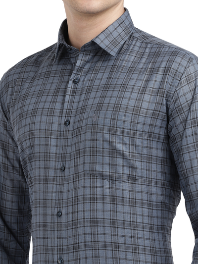 Model wearing Clarke Gable's Grey With Black Checked Formal Shirt in a casual setting
