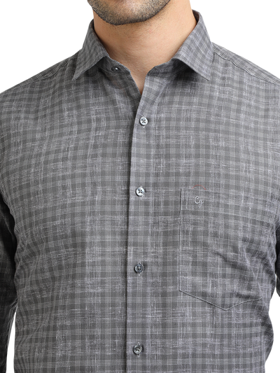 Model wearing Clarke Gable's Grey With White Checked Formal Shirt in a casual setting