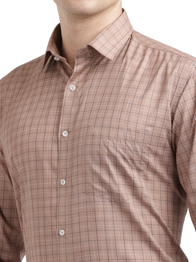 Model wearing Clarke Gable's Light Brown With White Checked Formal Shirt in a casual setting