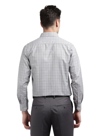 Model wearing Clarke Gable's Light Grey With Black Checked Formal Shirt in a casual setting