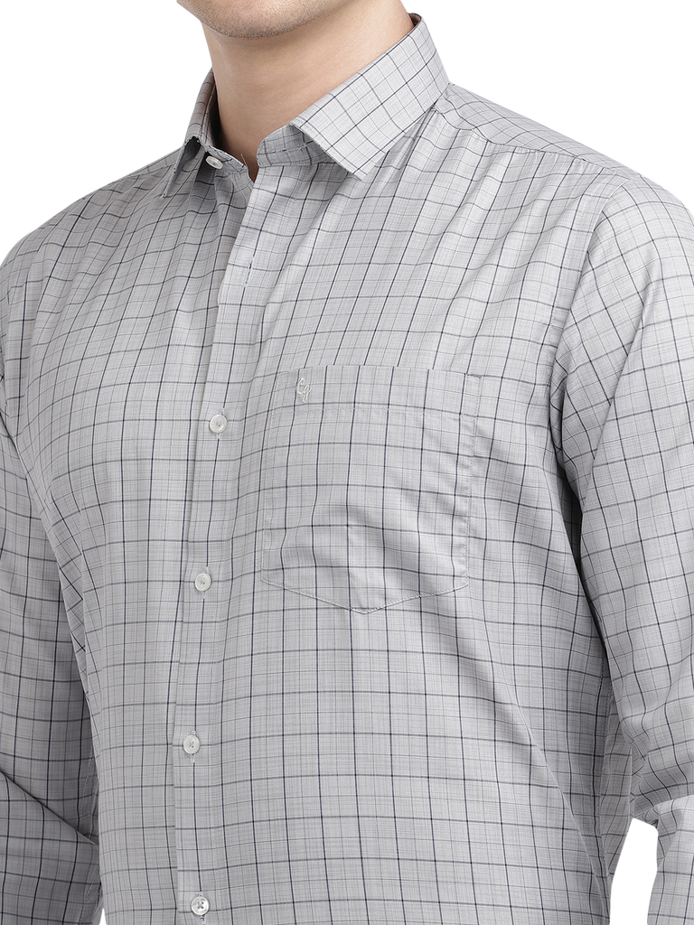 Model wearing Clarke Gable's Light Grey With Black Checked Formal Shirt in a casual setting