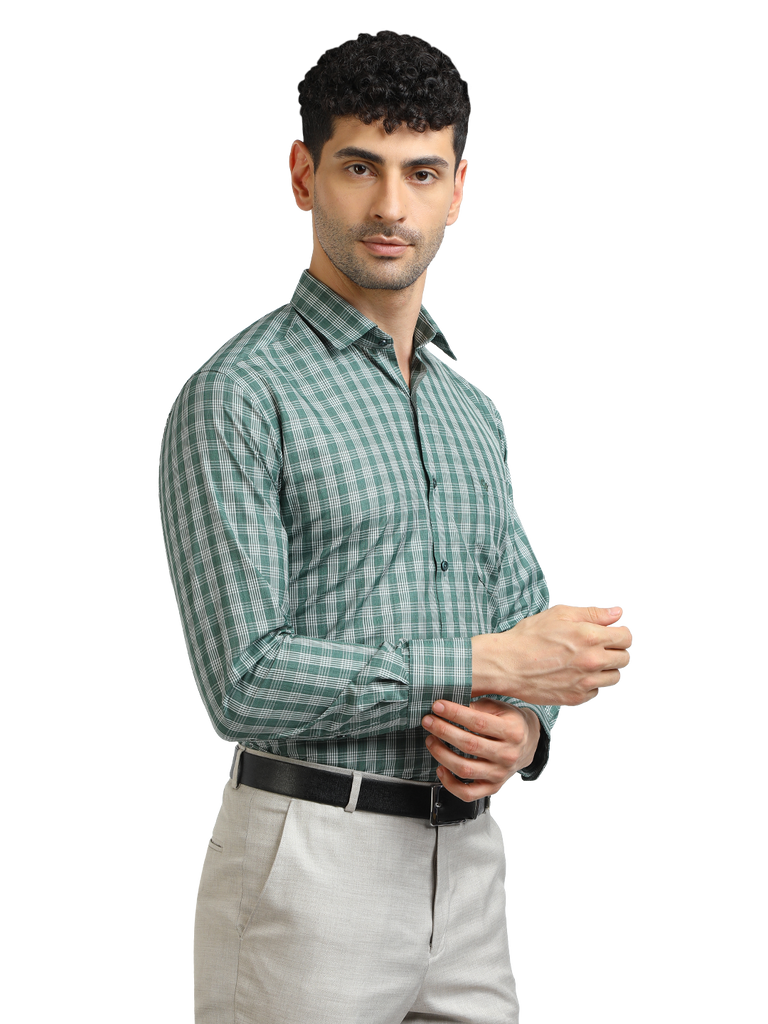 Model wearing Clarke Gable's Pista With White Checked Formal Shirt in a casual setting