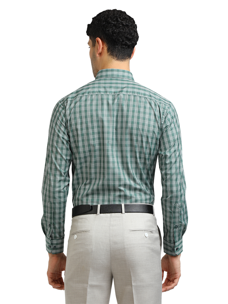 Model wearing Clarke Gable's Pista With White Checked Formal Shirt in a casual setting