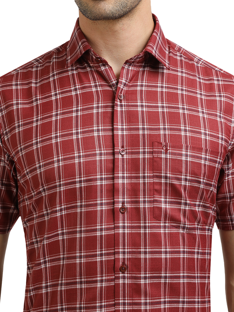 Model wearing Clarke Gable's Red With White Checked Formal Shirt in a casual setting