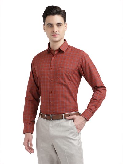 Model wearing Clarke Gable's Reddish Brown With White Checked Formal Shirt in a casual setting